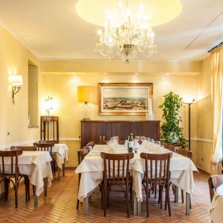 ristorante-tagiura-milano-la-sala-gialla.jpg